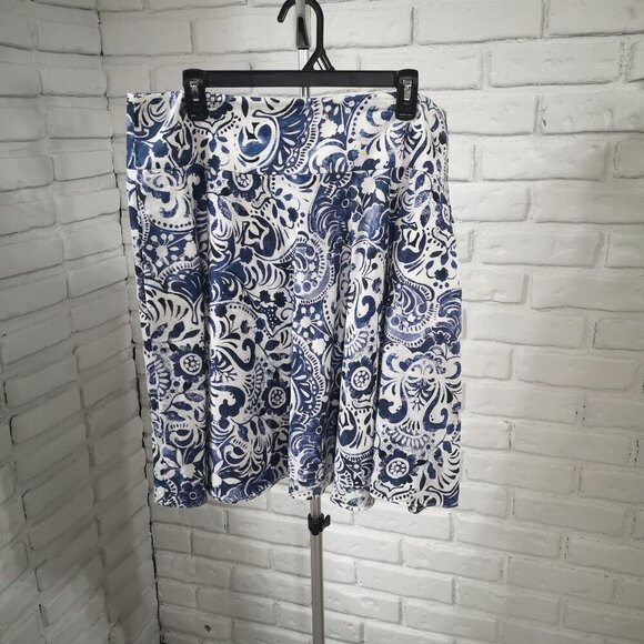 Lauren Ralph Lauren Ladies Size 14 Petite Blue & White Pattern Flared Skirt - Picture 1 of 9